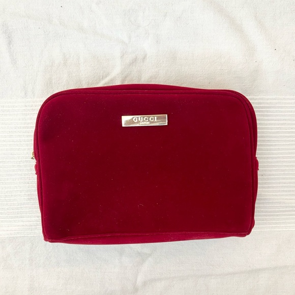 Gucci Red Velvet Cosmetics Bag / Clutch - Picture 3 of 16